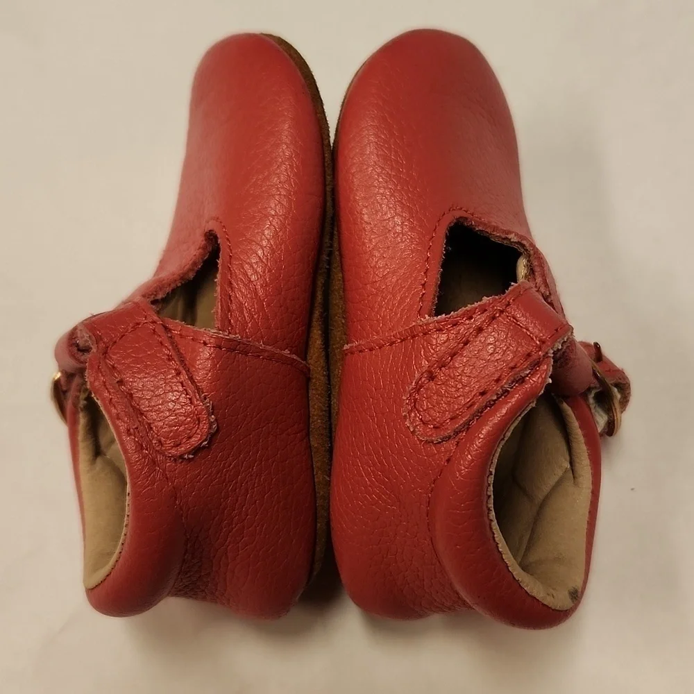 Monkey feet Shoes Girls pink size 6-12 m Spots On Bottom